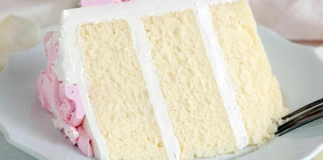 White Icing Sugar Cakes with Smooth and Irresistible White Icing
